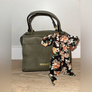 Steve Madden small green purse